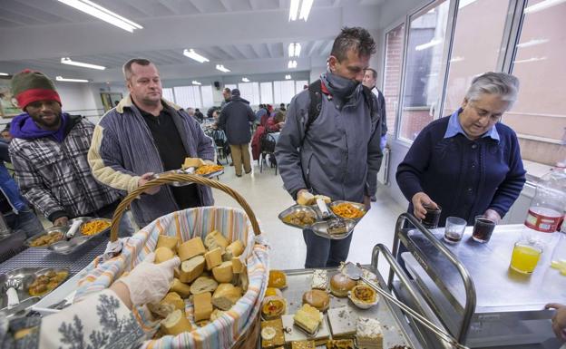 La cocina económica «no funciona sola y necesita ayuda»