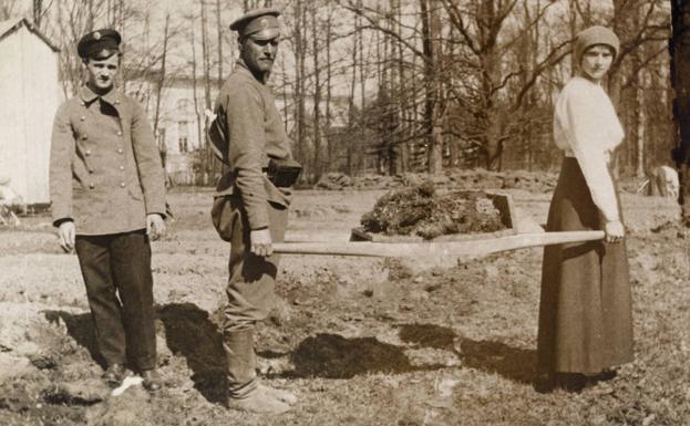 Un libro recopila las cartas de los Romanov antes de morir