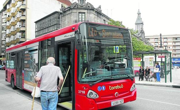 El 68% de los usuarios del Torrebús considera el servicio como «bueno»