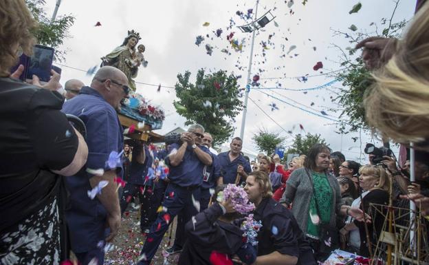 La venerada Virgen del Carmen no se echó a la mar en Santander