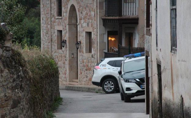 Un hombre se atrinchera en su casa de Turieno y dispara contra la Guardia Civil
