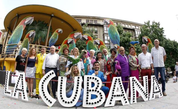 La Cubana presenta en la Plaza Mayor de Torrelavega su obra 'Adiós Arturo'