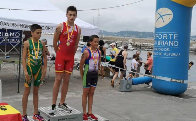 Los hermanos Jano y Enol Arias, campeones de España de Triathle