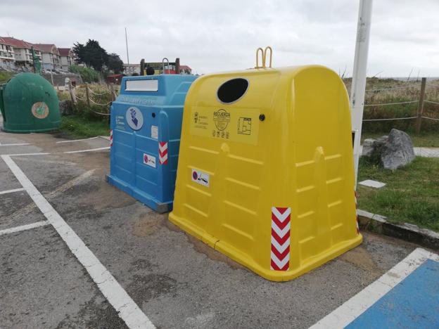 Noja busca reducir las basuras marinas fomentando el reciclaje en sus playas