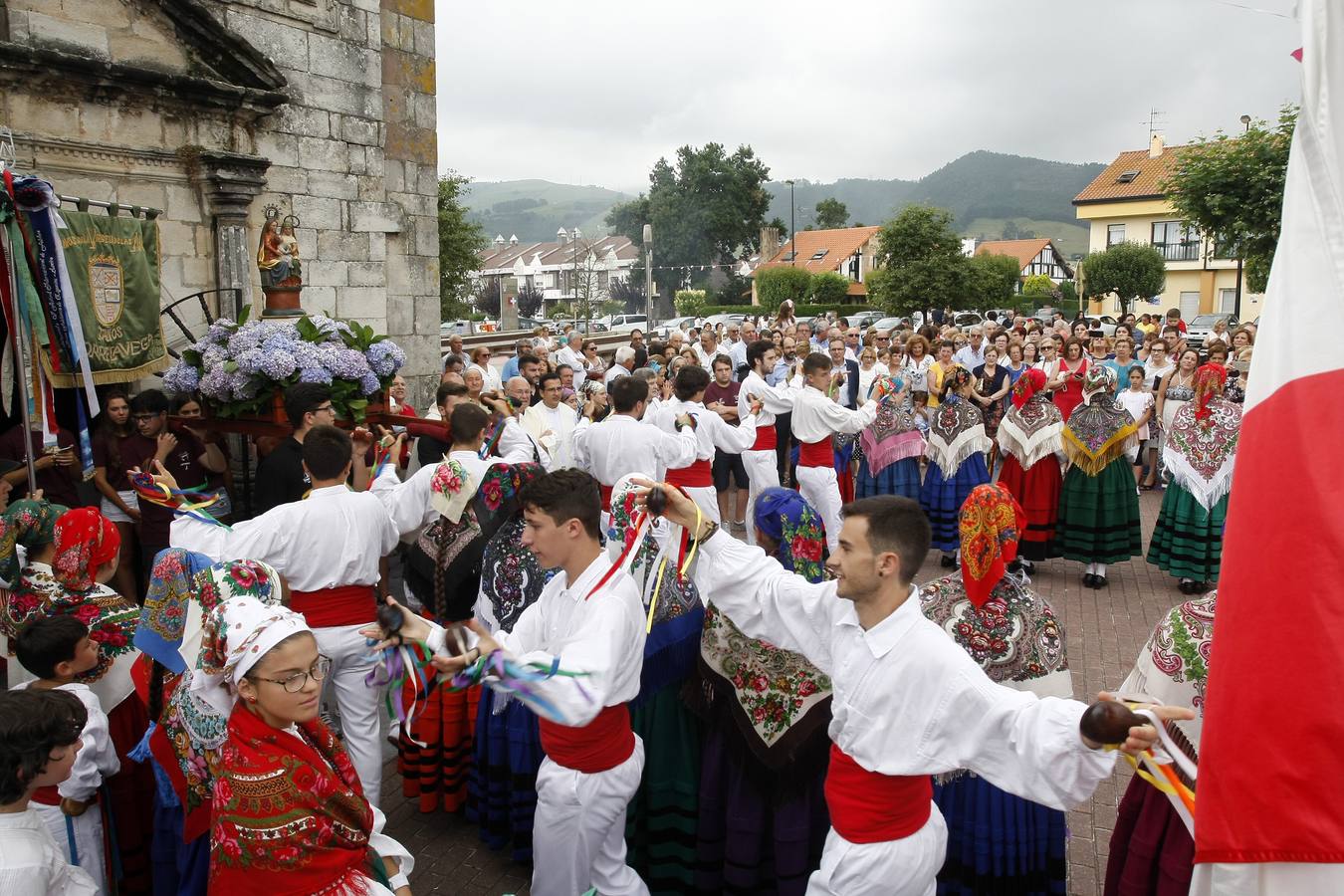 El pueblo de Tanos honra a su patrona Santa Ana