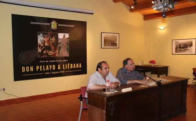 José Ramón Saiz presenta en Camaleño su libro 'Pelayo. Liébana, un reino entre montañas'