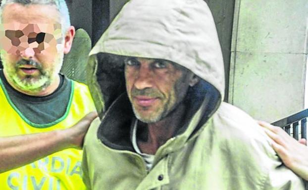 La Guardia Civil no encuentra la escopeta con la que el fugitivo de Turieno disparó a los agentes