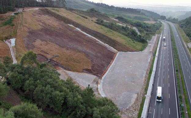 Finalizan las obras del argayo de la A-8 en Caviedes tras nueve meses de trabajos