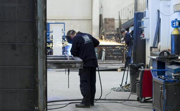 La creación de empresas cántabras se desplomó un 26,5% en junio