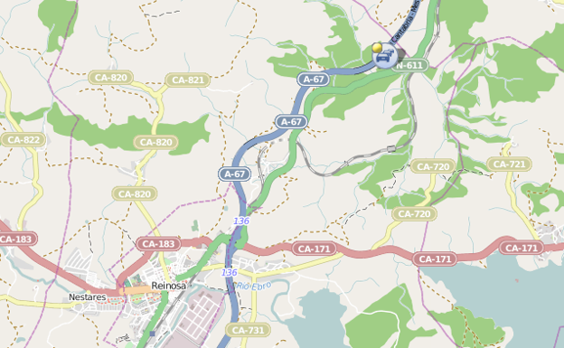 La baja visibilidad por la niebla provoca un accidente en la A-67 en Cañeda y causa retenciones