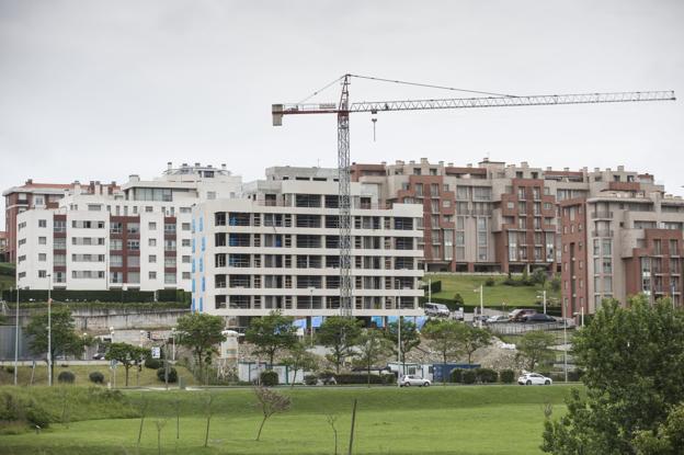 La construcción de viviendas se disparó un 201% hasta junio en Cantabria