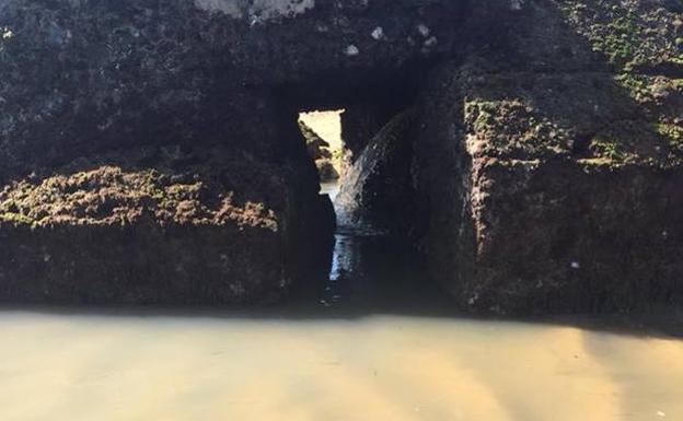 Mantecón exige que se sancione a Aqualia por el vertido de aguas fecales en El Sardinero