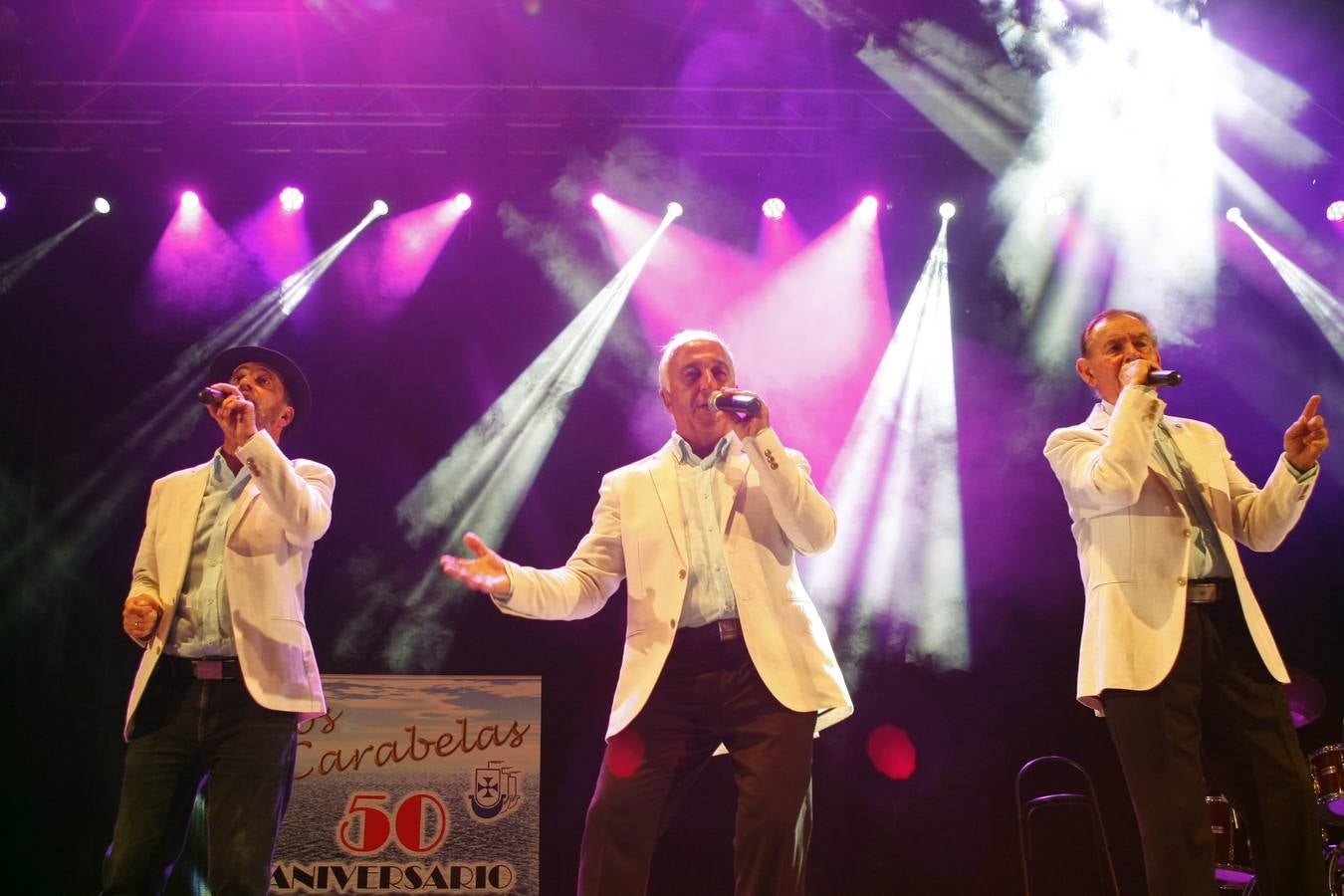 La noche de Nando Agueros y Los Carabelas en Torrelavega