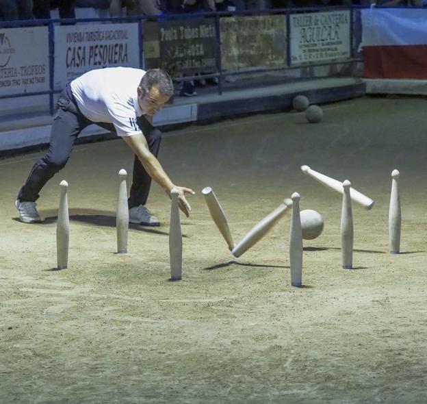 Óscar González se impone en el Concurso Feria del Queso