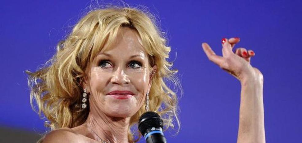 Melanie Griffith sorprende con un cambio radical de imagen