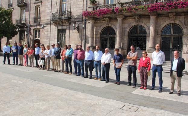 Concentración silenciosa en Torrelavega por la mujer asesinada en Coruña