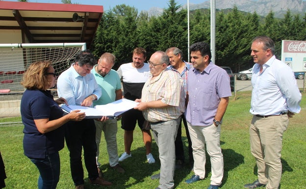 El Gobierno invertirá 600.000 euros para remodelar el campo de fútbol de Tama