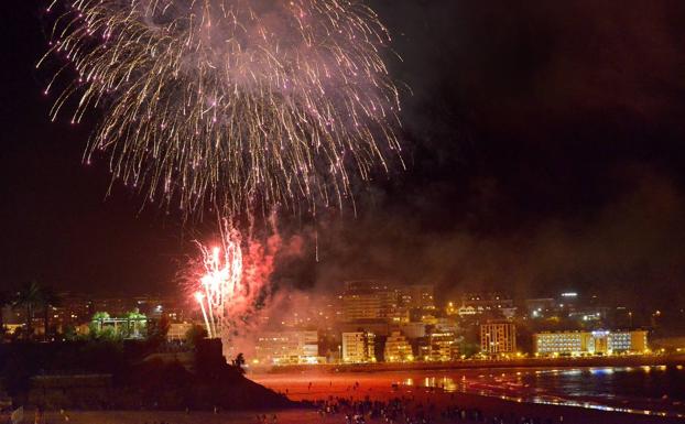 Los fuegos artificiales vuelven el miércoles a El Sardinero