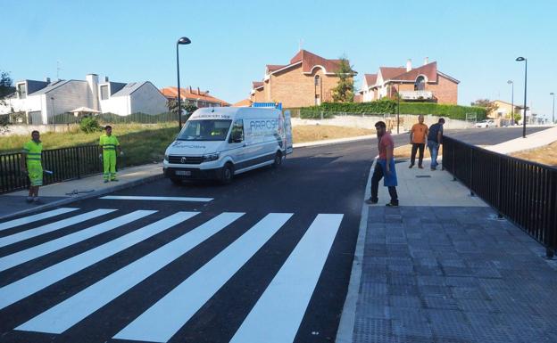 Miravalles mejora sus accesos con un vial que une el barrio con el Bulevar Ronda