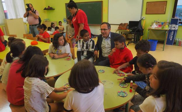 Siete colegios han participado este verano en el programa de conciliación familiar
