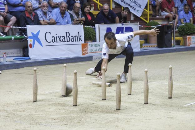 Óscar apunta a su séptimo título de campeón de España