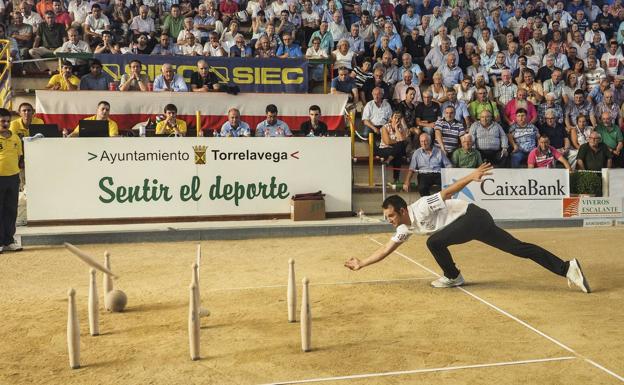 Óscar González suma, con un registro récord de 735 bolos, su séptimo campeonato de España