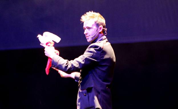 Magia, música y danza repartida por Cantabria