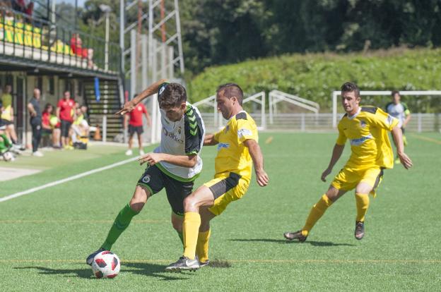 El Racing B no puede con el Torina