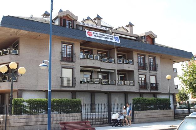 El juez encarga a Tragsa el derribo del 'Tenis' tras el «incumplimiento» del Ayuntamiento de Laredo