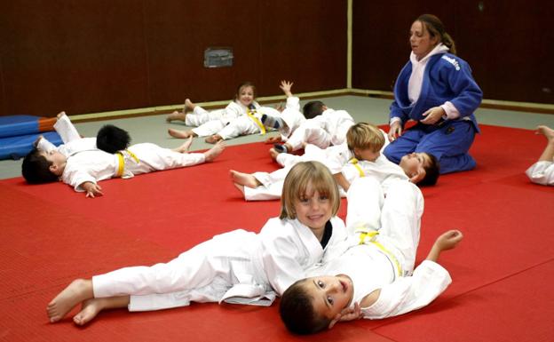 Torrelavega crea una escuela multideporte para facilitar la elección del alumnado