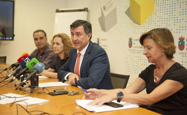 Mañanes exige «no tomar como rehenes» a los escolares