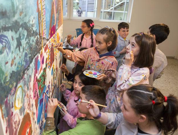 Camargo aprueba becas para los cursos de arte y la Escuela de Música