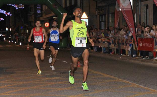 Adriana Cagigas y Workneh Fikire se exhiben en la Milla Nocturna de Reinosa