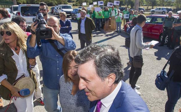 Los sindicatos docentes aceptan negociar la recuperación de la jornada reducida a partir del próximo curso