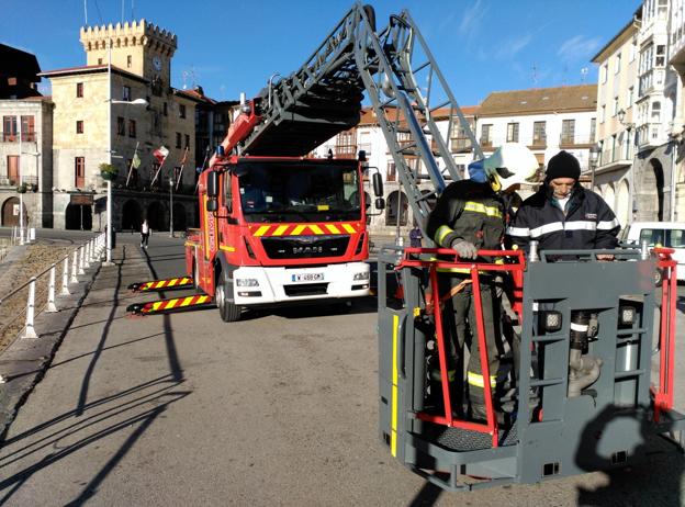 Castro volverá a licitar la adquisición de un camión autoescala para los bomberos