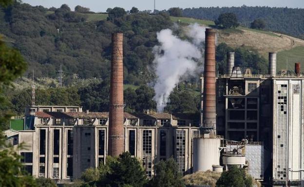 Sniace pierde más de 8 millones de euros en la primera mitad de año
