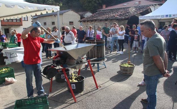 Liébana muestra en Camaleño lo mejor de sus productos