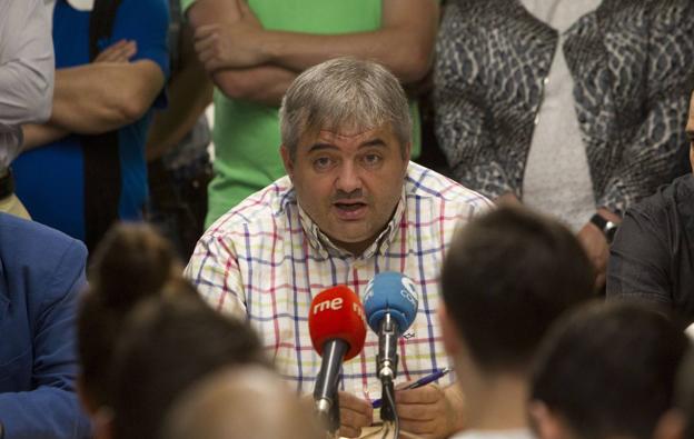 La Federación Cántabra de Fútbol sospecha que se han falsificado títulos de entrenador