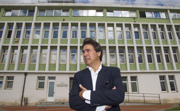 El Puerto de Santander elevará la valla para intentar frenar la «masiva» entrada de inmigrantes ilegales