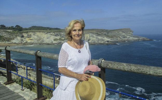 Angelina Lamelas: «Mis cuentos se han acortado, necesito menos palabras para decir casi lo mismo»