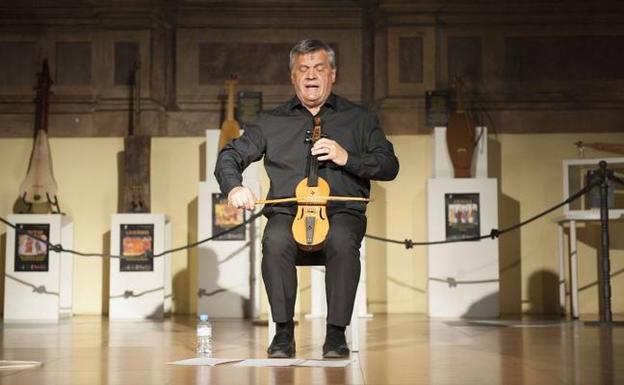 El rabelista y compositor Chema Puente será homenajeado por «su compromiso con Cantabria»