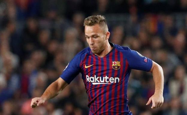 Arthur ilumina el clásico para el Barça y Dembélé lo ensombrece