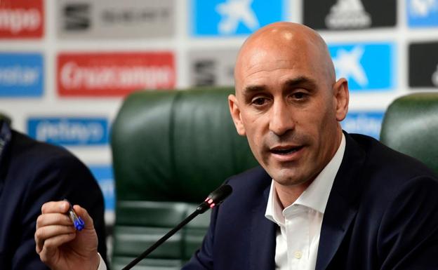 Rubiales estará el lunes y martes en Santander y se entrevistará con Revilla