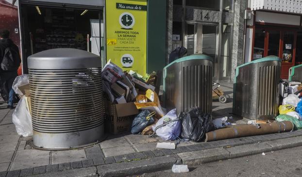 El Ayuntamiento admite que hay un déficit de limpieza y anuncia medidas para mejorarla