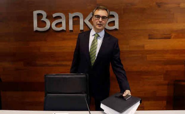 Bankia esperará a ver qué hace el resto de bancos con los tipos si tienen que pagar el impuesto de las hipotecas