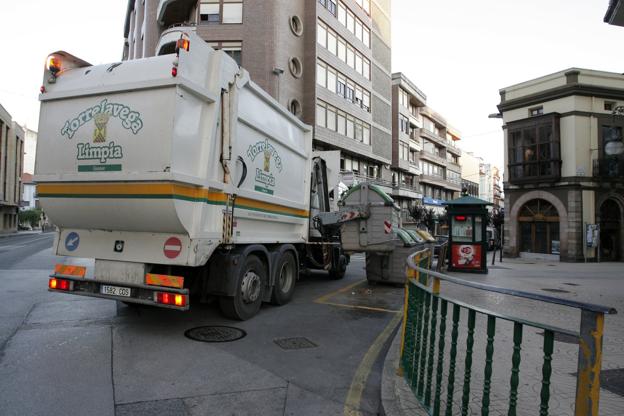 La municipalización de la recogida de basura supondrá un ahorro de 150.000 euros al año