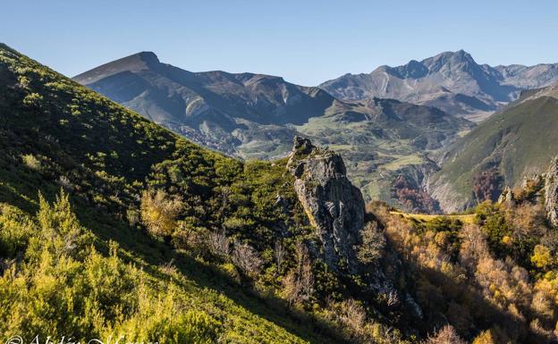 Exigente ruta circular con salida y llegada en Cucayo