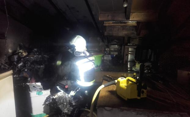 Incendios en Arenas de Iguña y Argoños con heridos leves