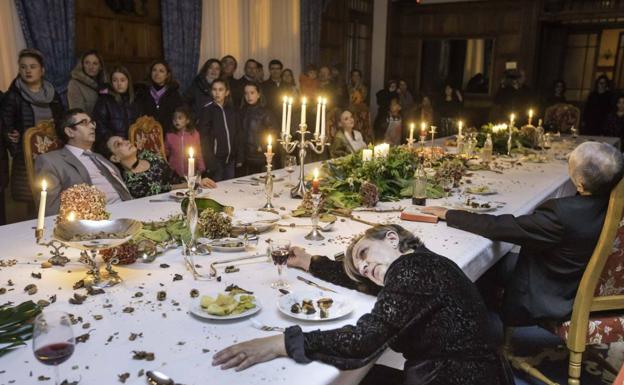 Unos muertos muy vivos conquistaron el Palacio de La Magdalena