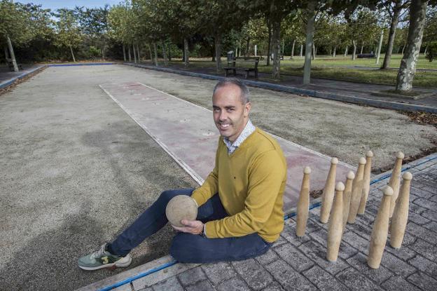 «Hay que llenar las boleras de jóvenes»